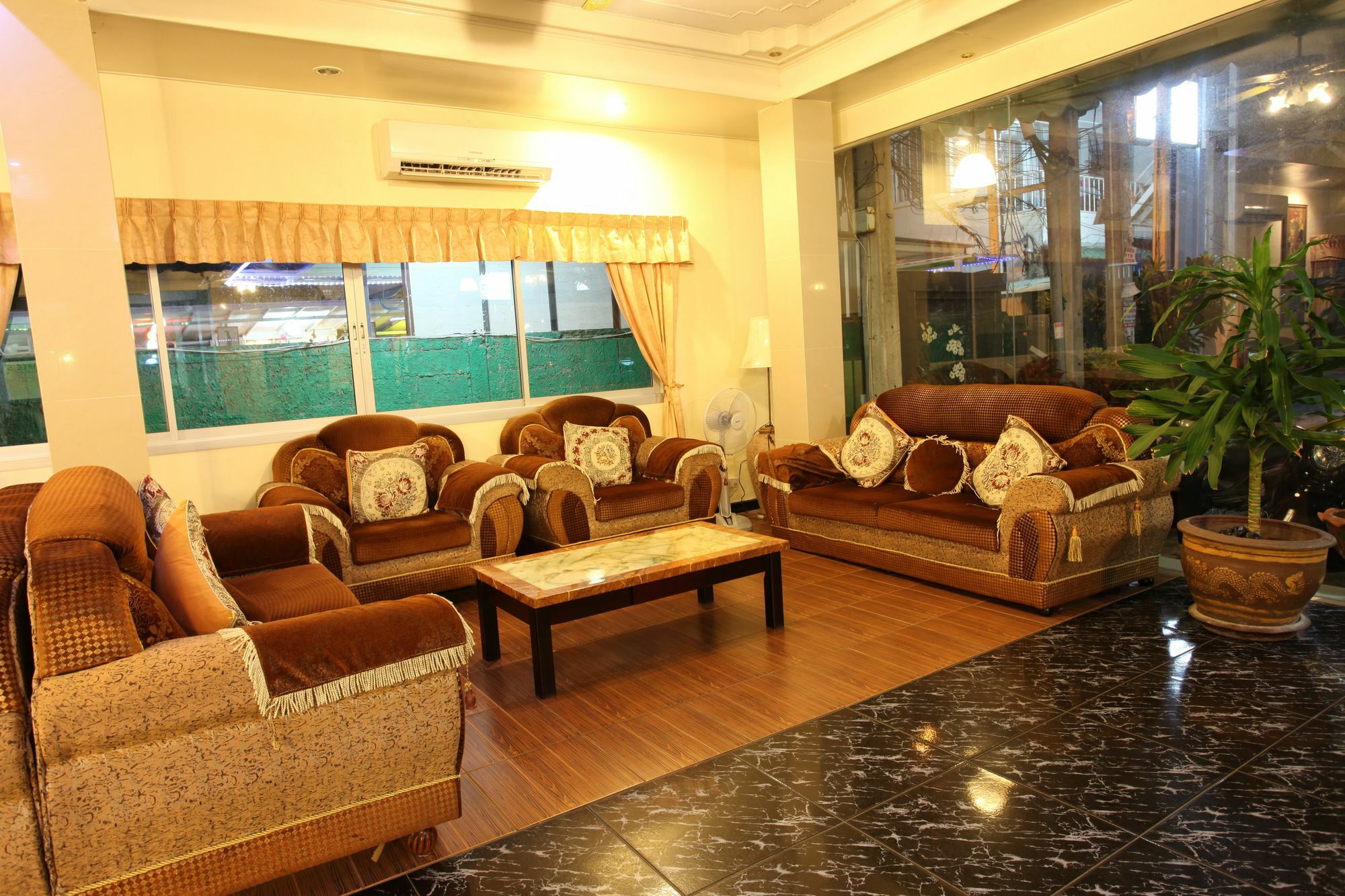 Home Pattaya Hotel Exterior foto